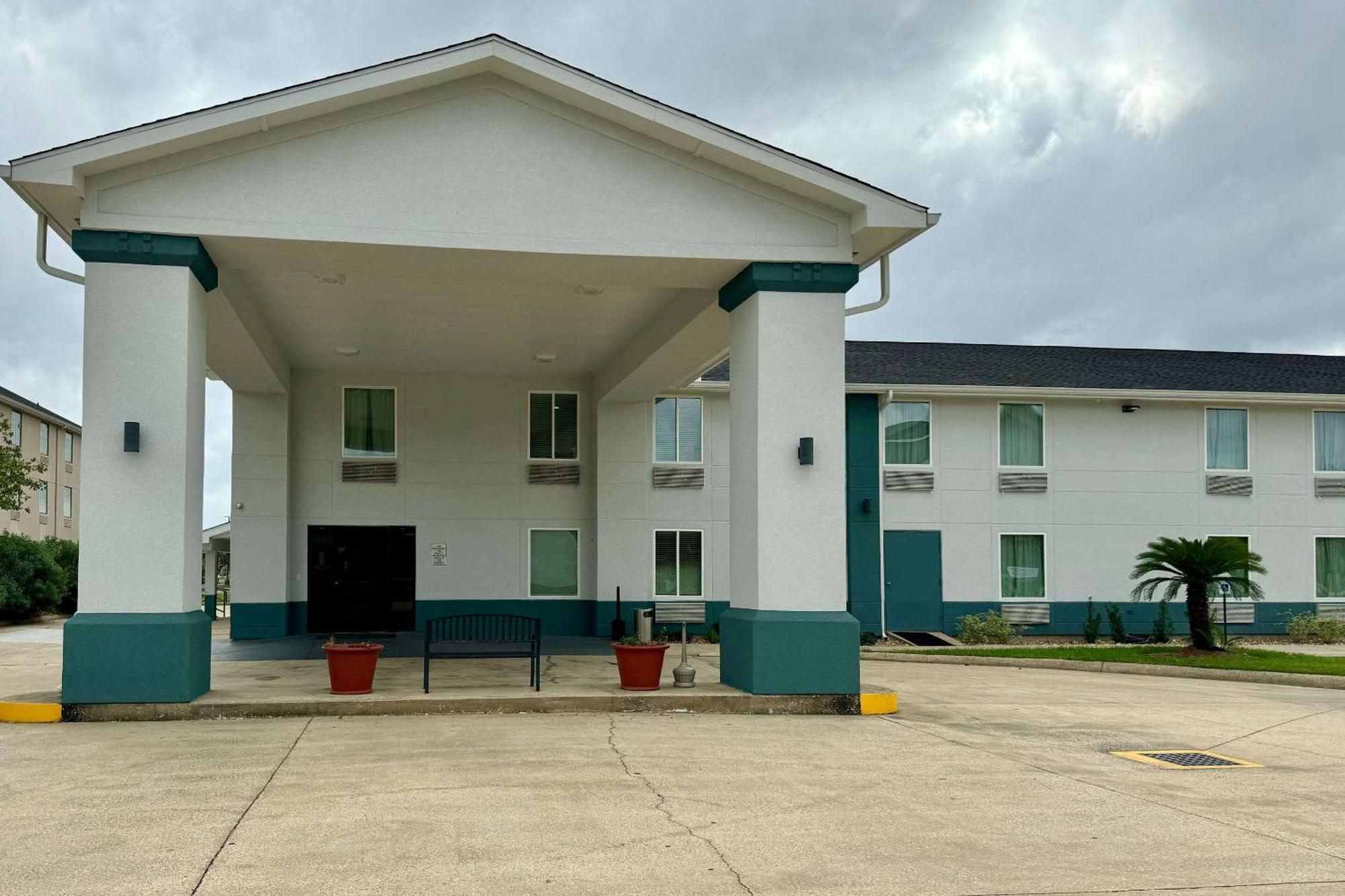 Quality Inn Sulphur Extérieur photo